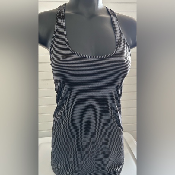LULULEMON womens size 6 stripped racer back tank top - Picture 4 of 9